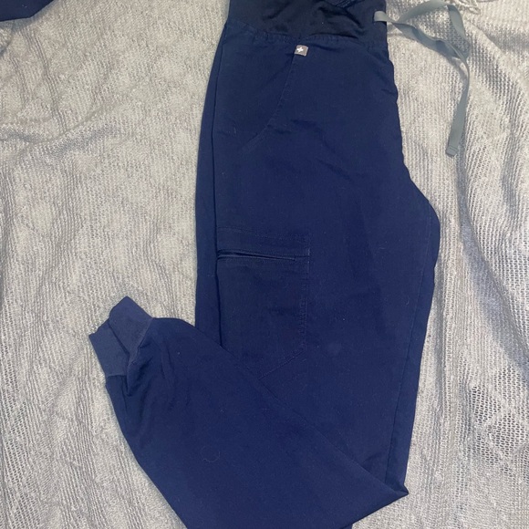 Figs Pants - FIGS jogger scrubs